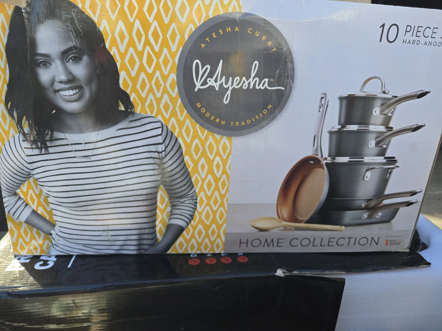 Ayesha Curry 10-Piece Hard Anodized Aluminum Cookware Set - photo 4