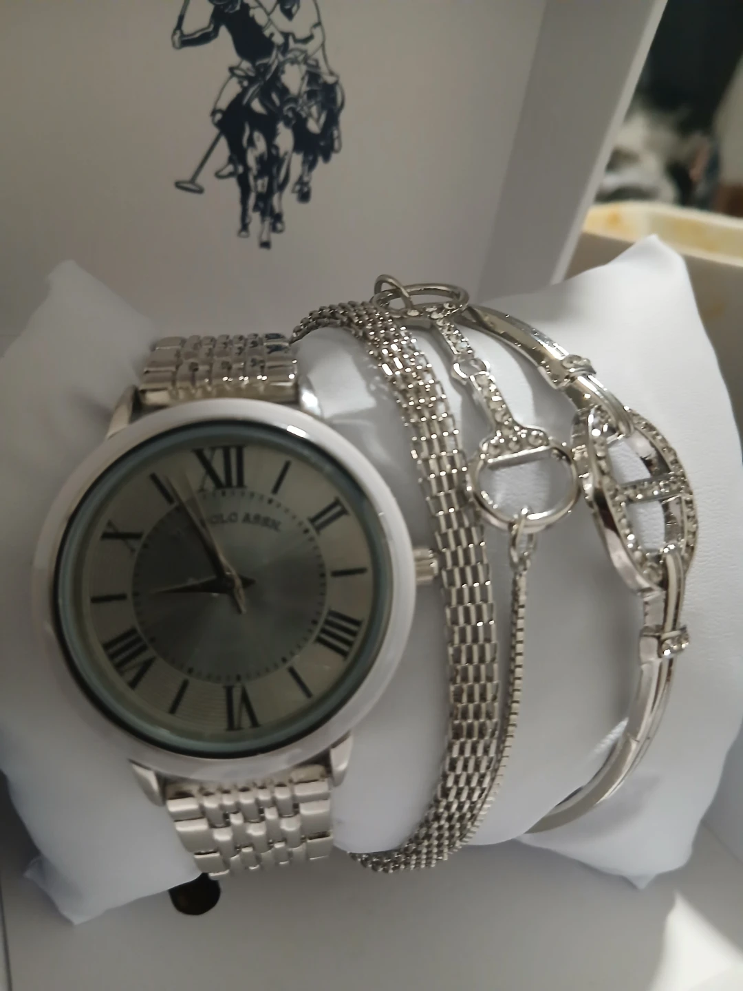 U.S. Polo Assn. Women's Watch and Bracelet Set - photo 3