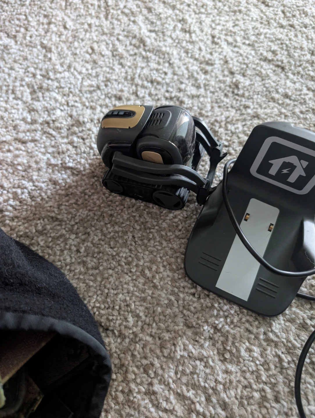 Anki Vector Robot with Charging Dock - photo 3