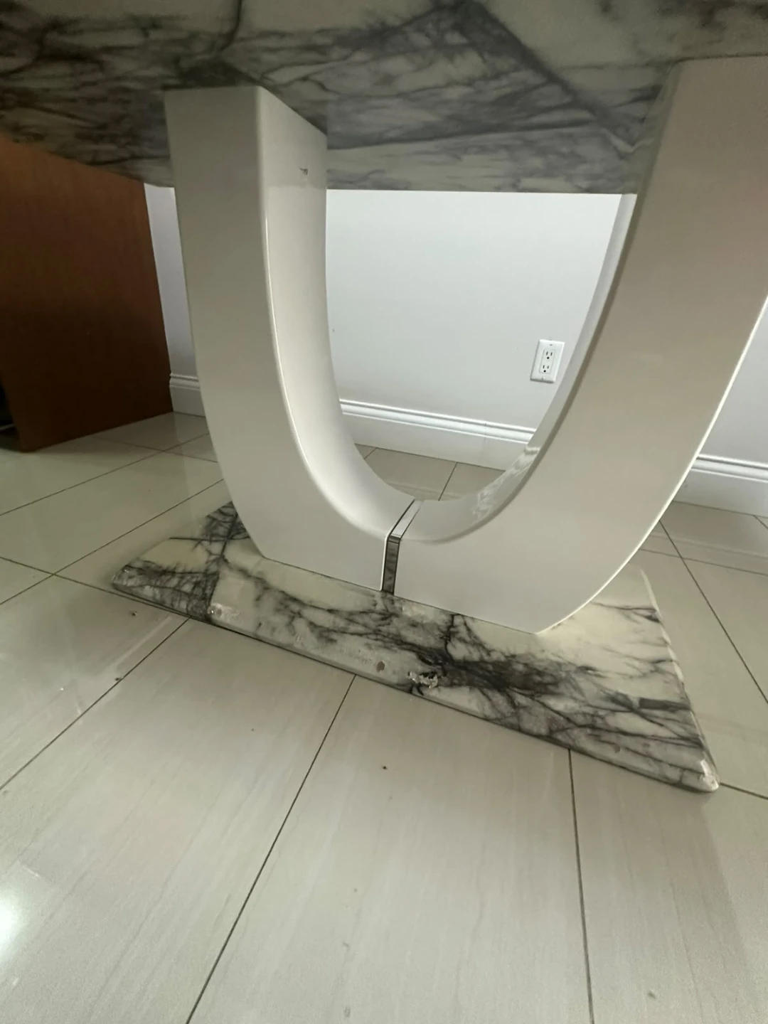 Dining table - photo 3