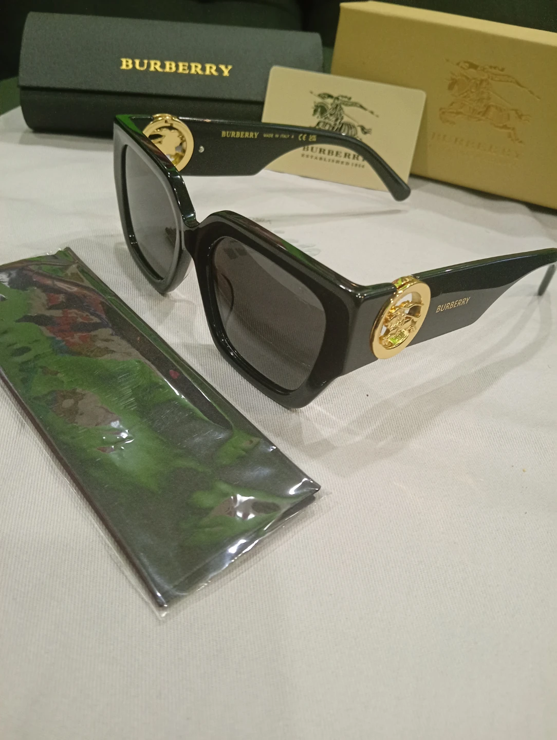 Burberry B 5882 Sunglasses women's - photo 5