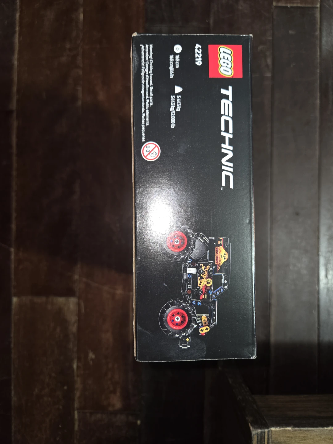 LEGO Technic Monster Jam Grave Digger 42219 - photo 4