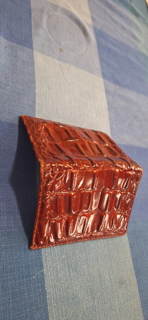 Brown Alligator Embossed Card Holder - photo 3