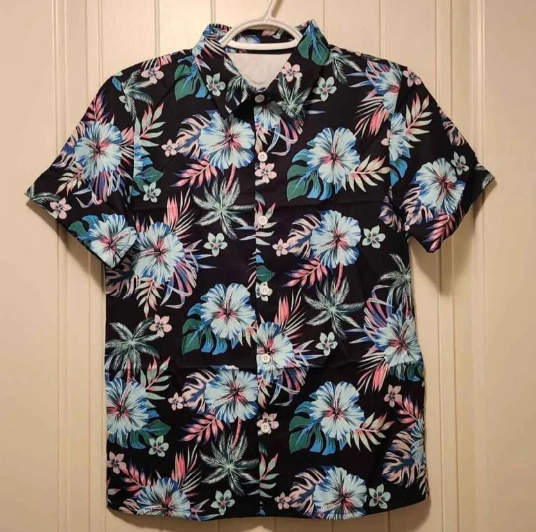 Black Floral Print Short-Sleeve Shirt 🏈