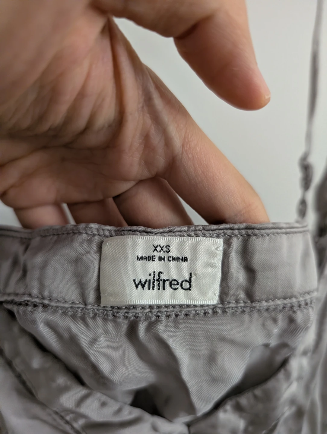 Wilfred by Aritzia Cupro Luxurious V-Neck Camisole Taupe / Grey - photo 3