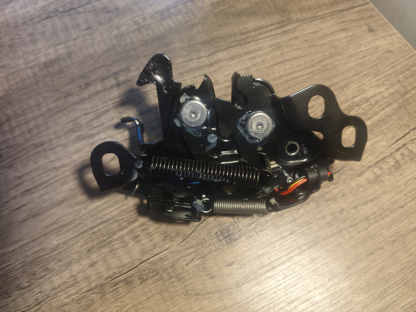 Nissan Genuine Hood Lock Assembly 65601-3JA1A - photo 2