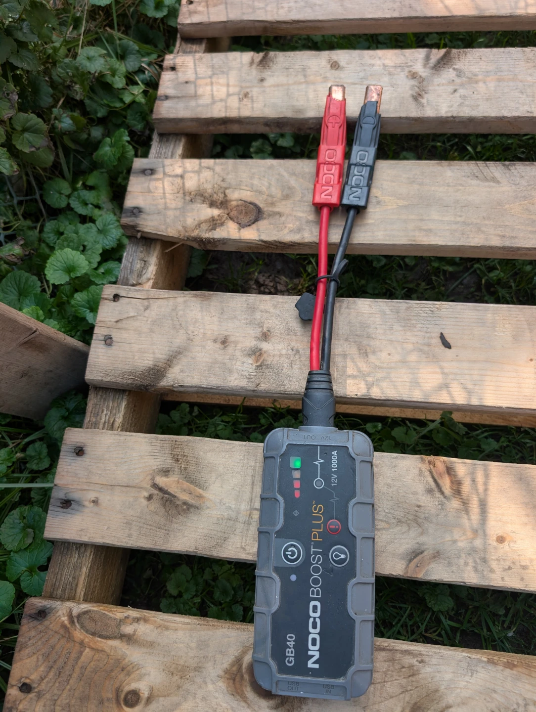 NOCO GB40 Boost Plus 12V 1000A Jump Starter - photo 2