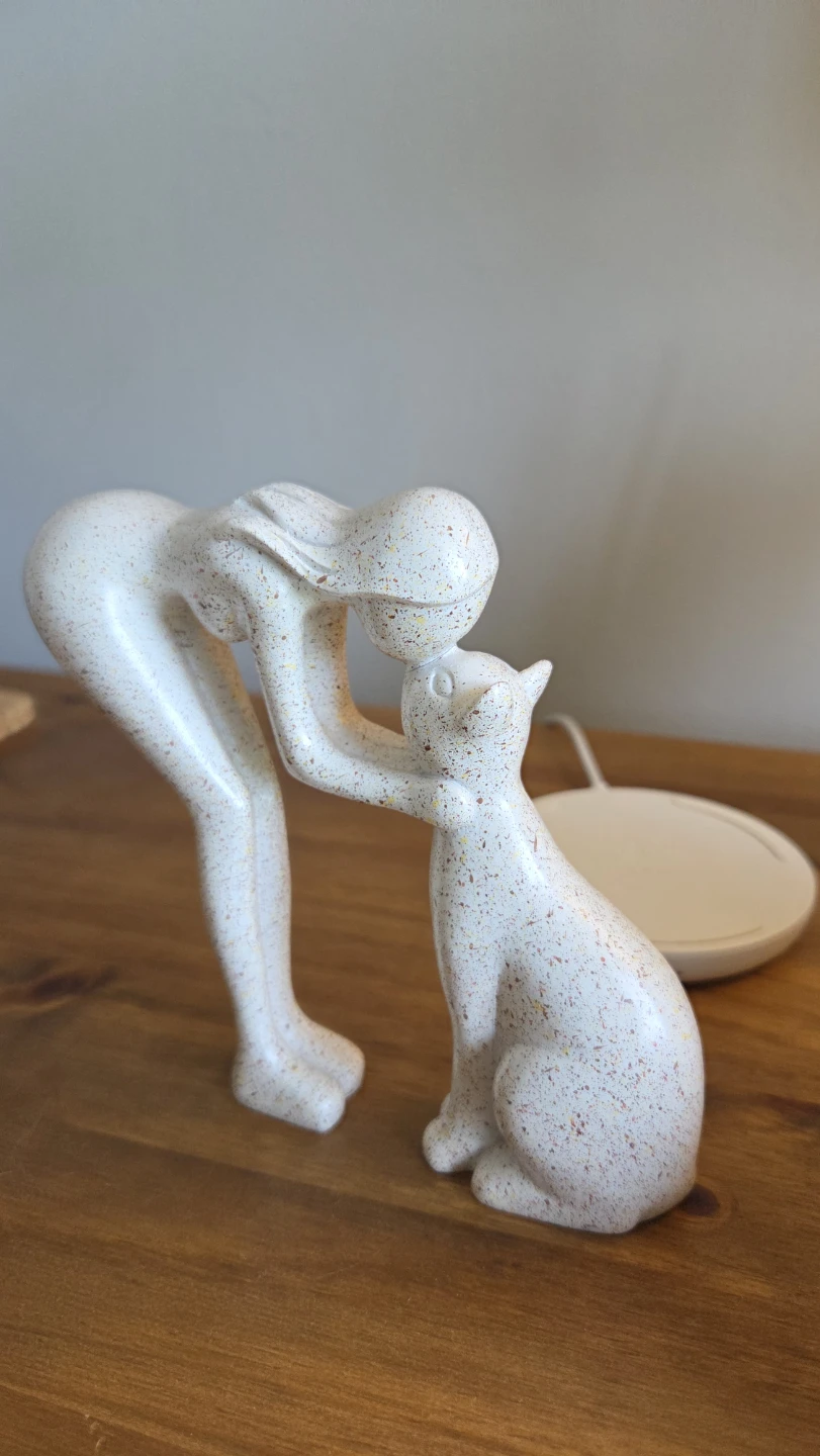 Bestfriend - Woman & Cat Sandstone Statue *new - photo 2