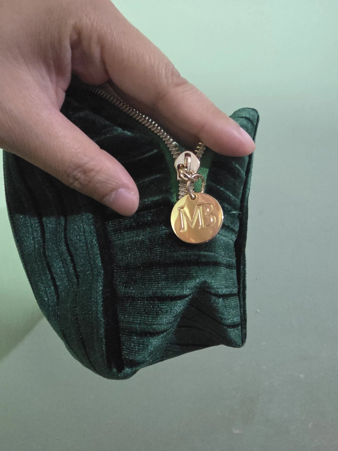 Mario Badescu Velvet Cosmetic Bag 🏈 - photo 3