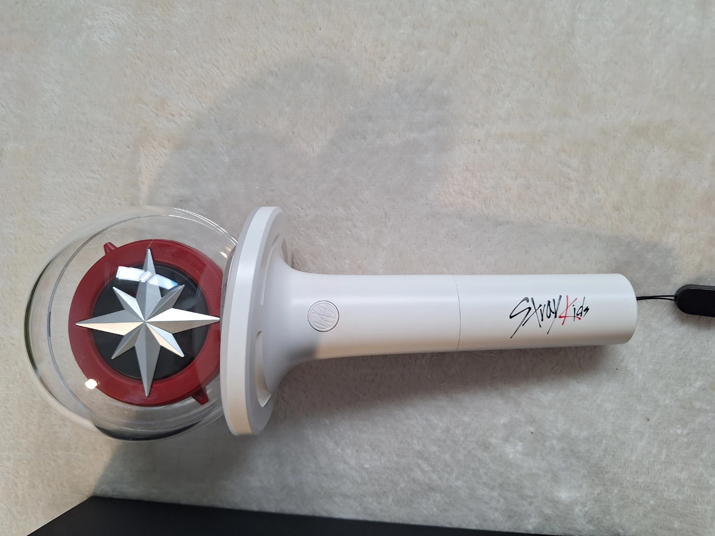 STRAY KIDS OFFICIAL LIGHTSTICK VER. 2 - photo 2