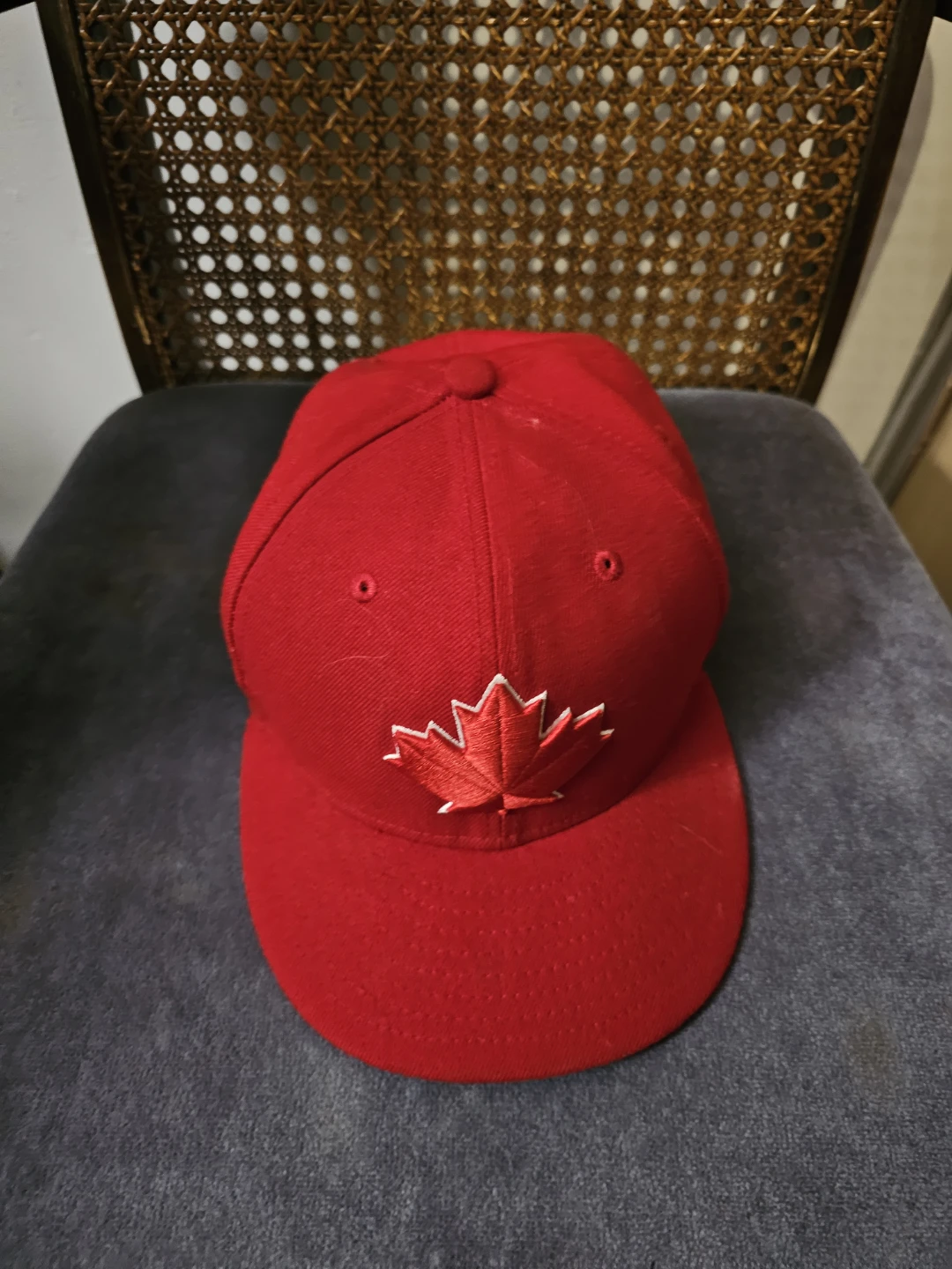 New Era 59FIFTY Red Maple Leaf Cap Size 6 7/8