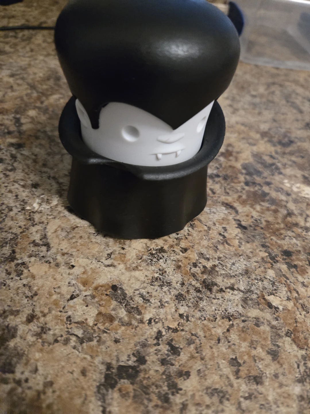 Fred and Friends Vampire Egg Cup 🏈