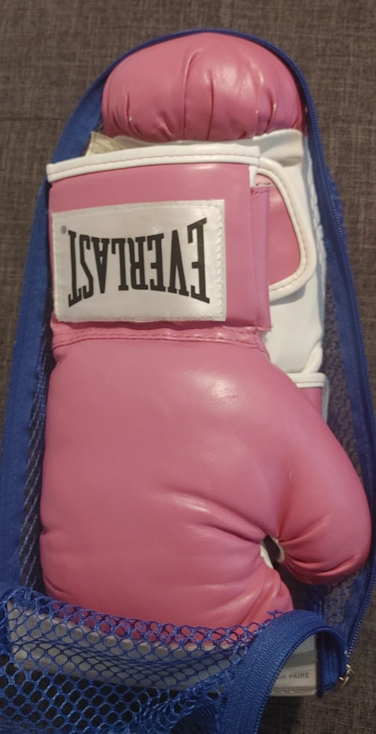 Everlast Women's Wrist Wrap Training Gloves 12 oz - photo 4