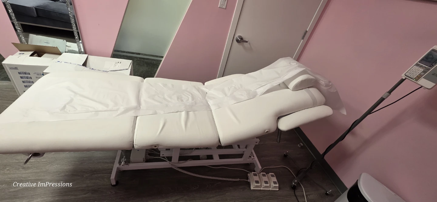 Electric White Spa Bed
