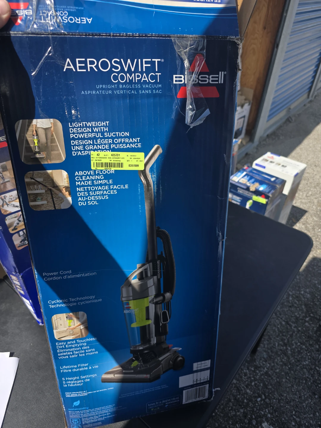 Bissell AeroSwift Compact Upright Bagless Vacuum - photo 3