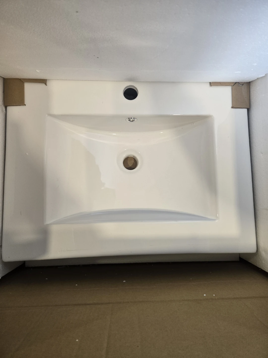 Swiss Madison 24-inch Vanity Top Bathroom Sink