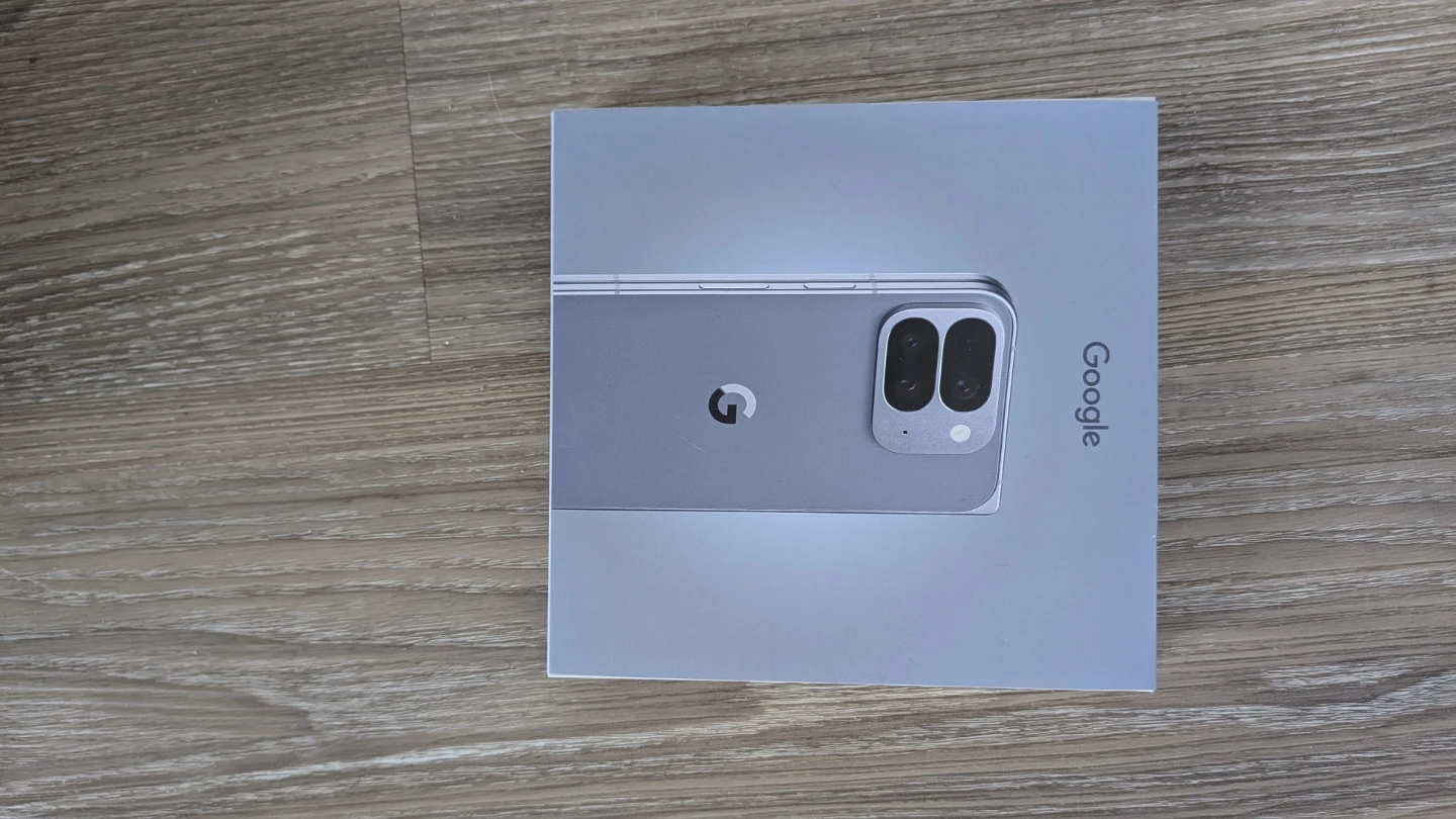 Google Pixel 9 Pro Fold 256GB Moonstone - photo 2