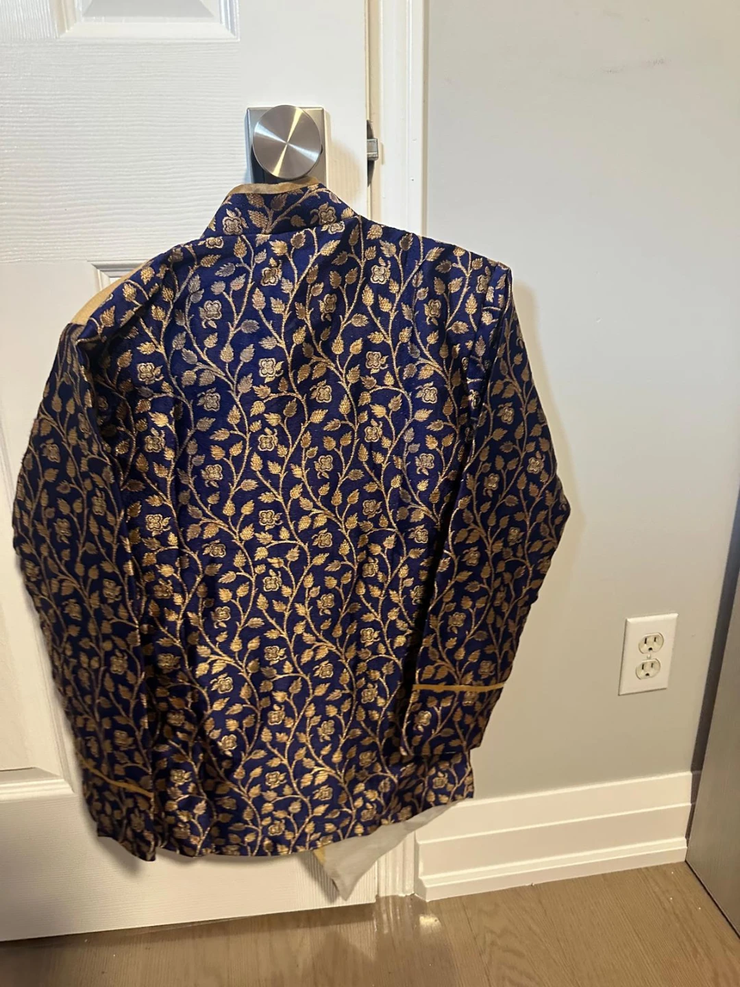 AJ Dezines Boys Traditional Set Size 10