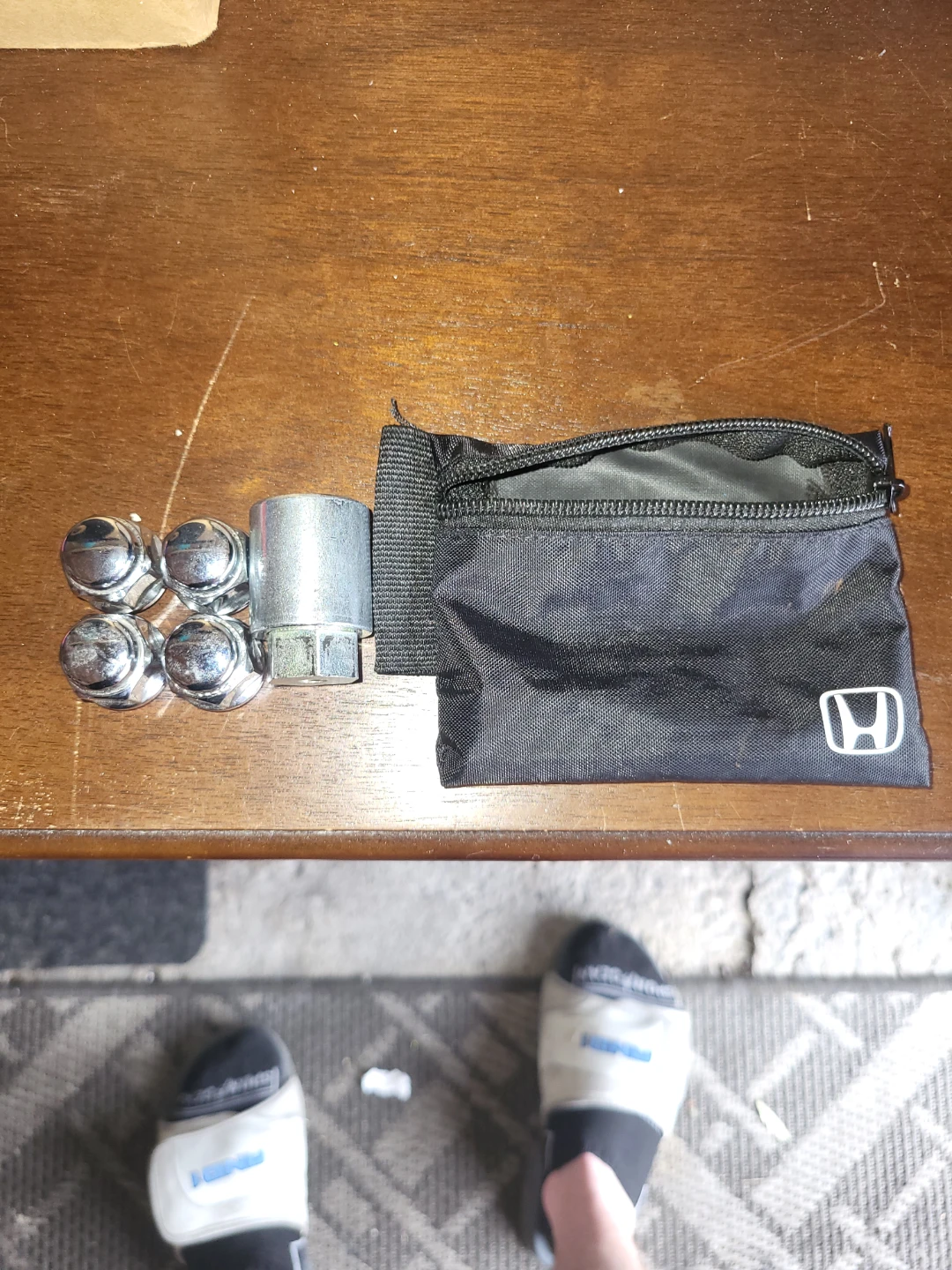 Honda 2025 CR-V Hybrid Wheel Lock Kit