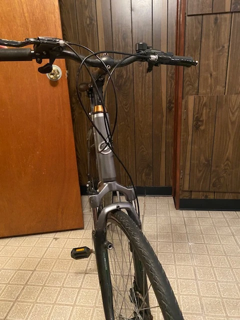 Hybrid Bike "Giant brand" Aluxx Sedona LX Front Suspension - photo 2