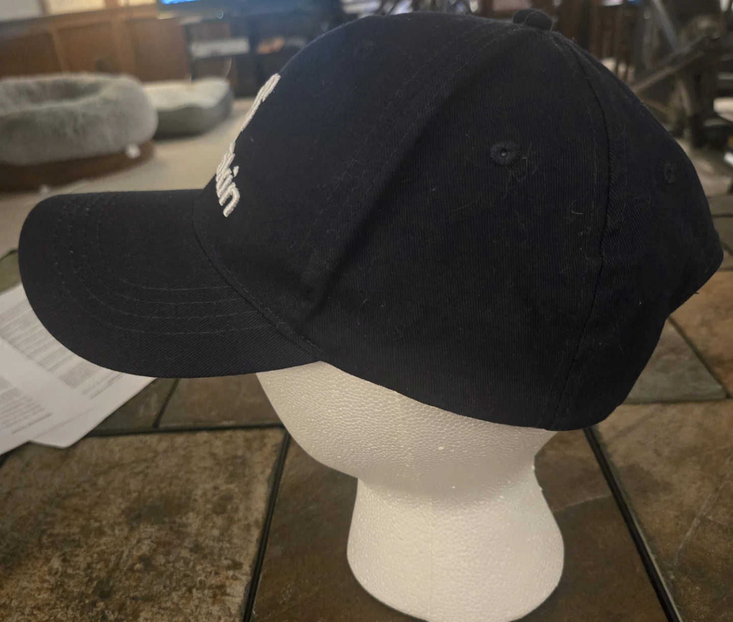 Baseball style hat/cap.  BÆRSkin Navy blue. Adjustable.EUC. - photo 5