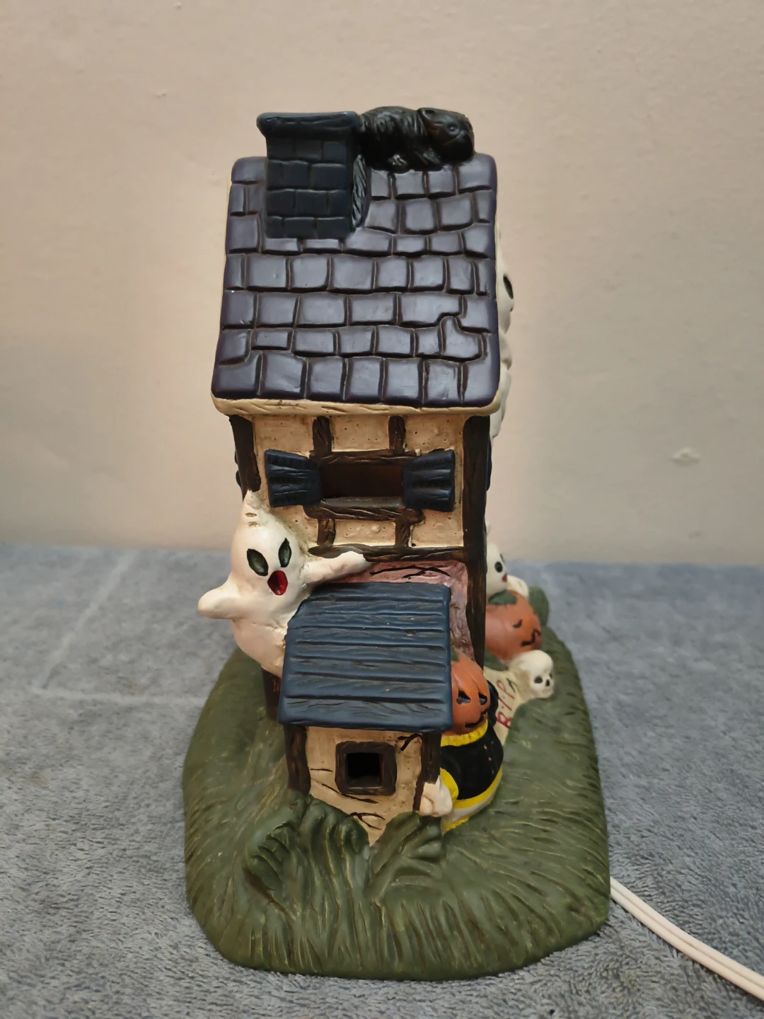 Ceramic ghost house - photo 2
