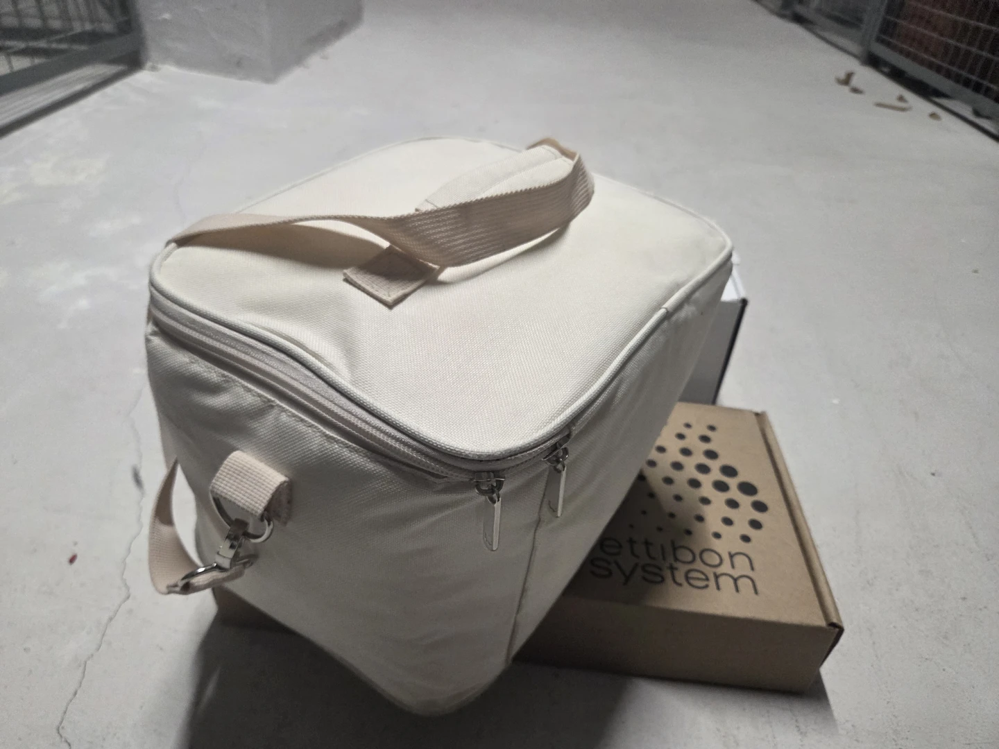 Lucky Brand Insulated Cooler Bag - photo 4