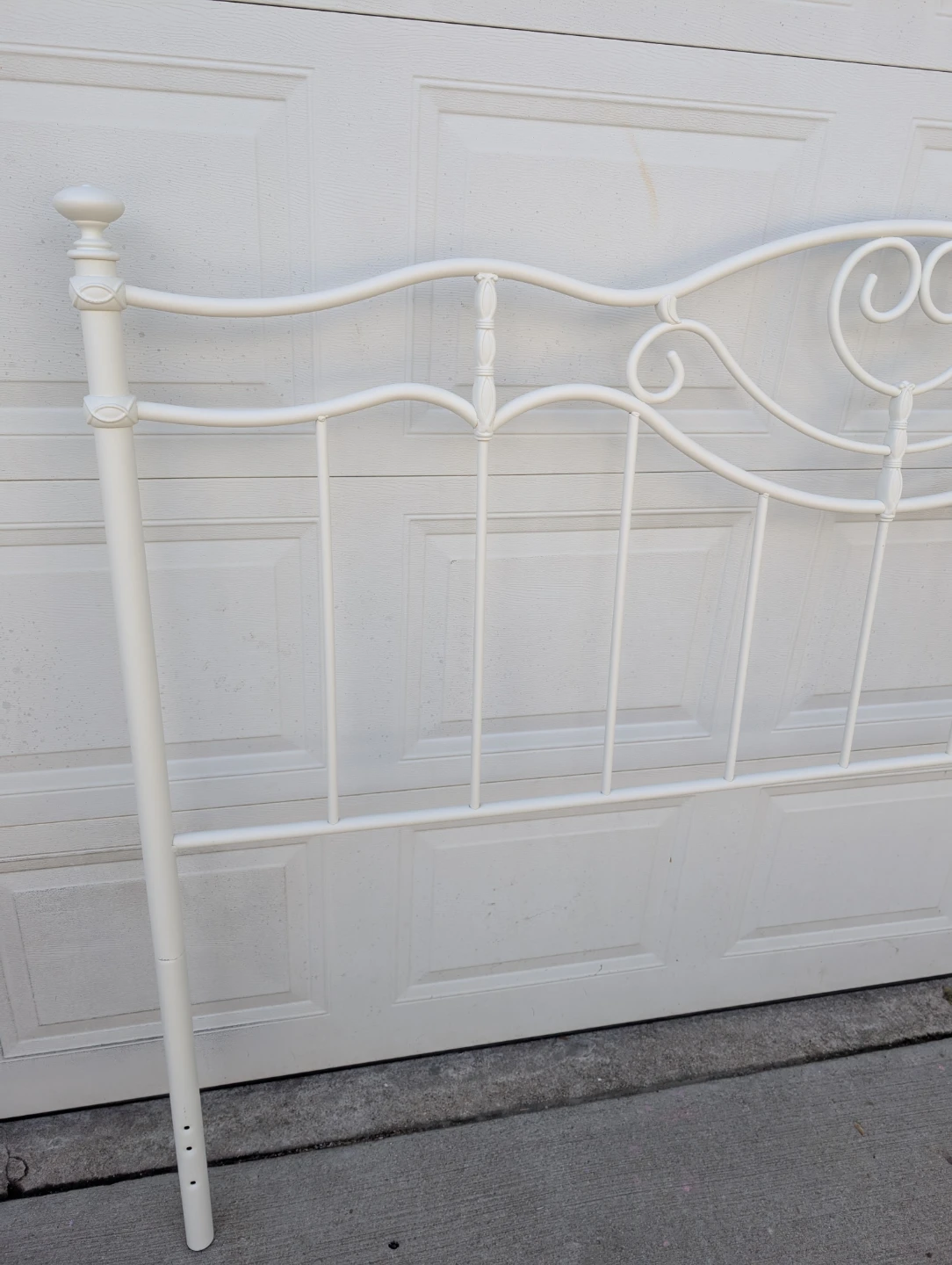 White metal twin headboard - photo 4