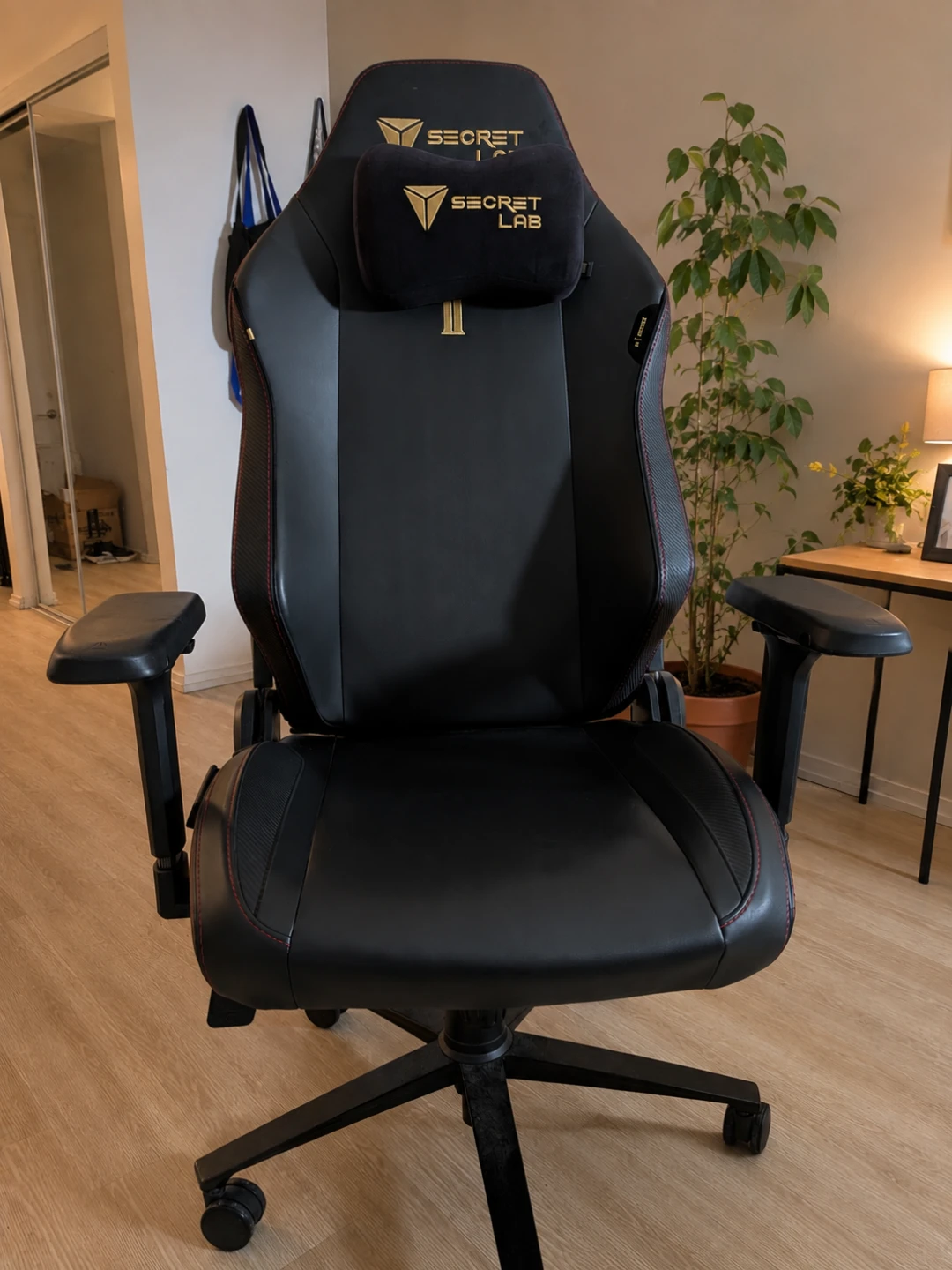 award-winning ergonomic chair Secretlab TITAN Evo
