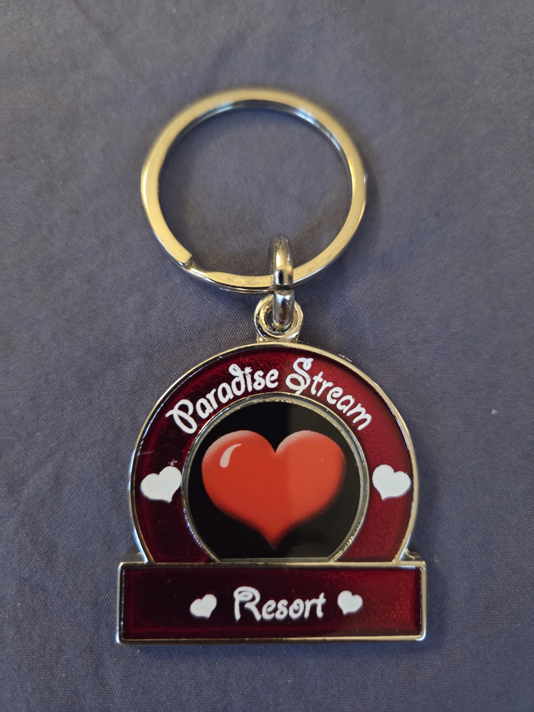 Paradise Stream Resort Heart Keychain 🏈