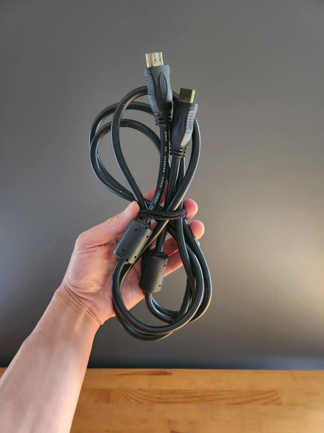 HDMI Cable with Ferrite Cores 6ft - photo 3