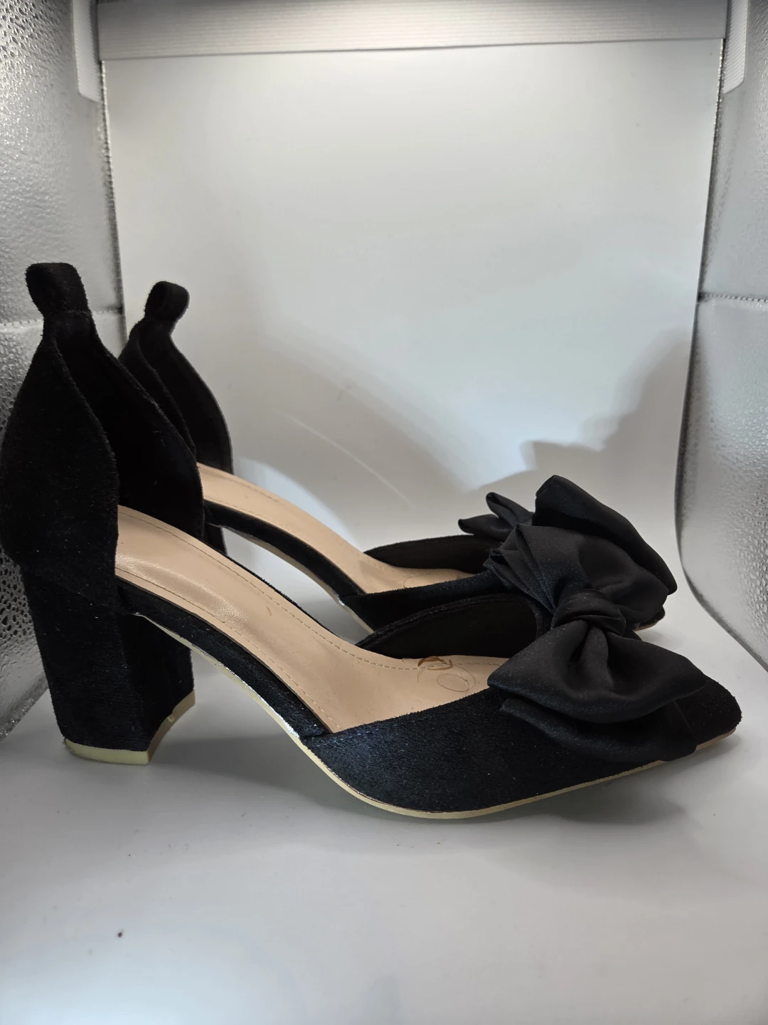 Black Suede Bow Block Heels - photo 4