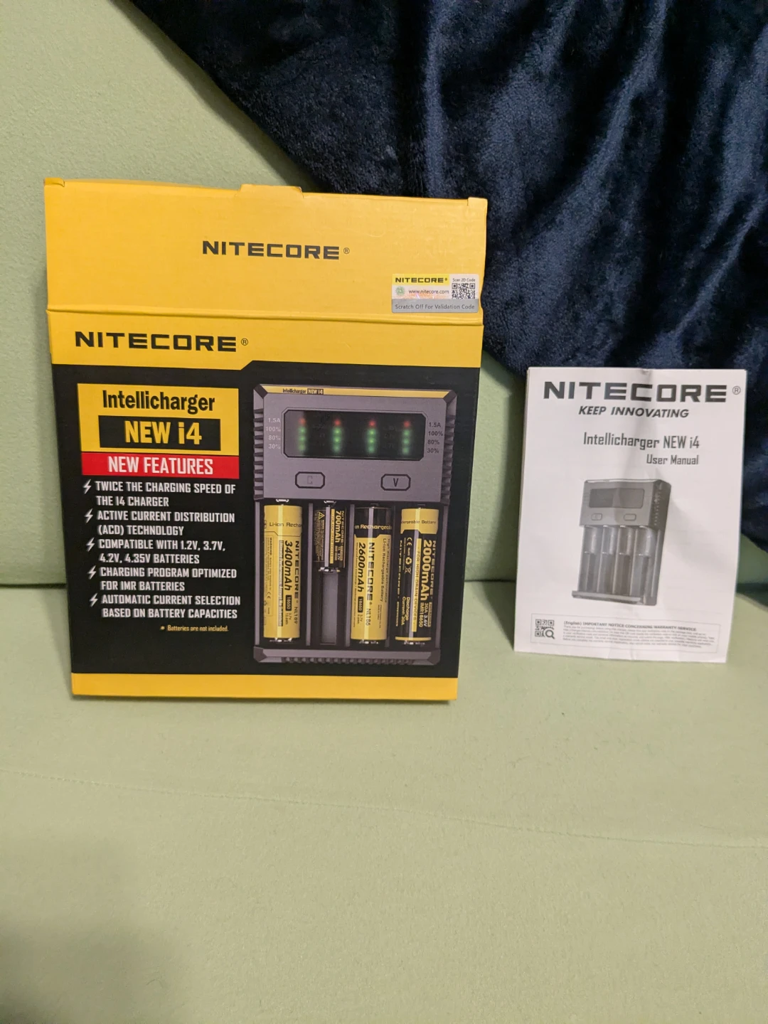Nitecore Intellicharger NEW i4 4-Bay Battery Charge