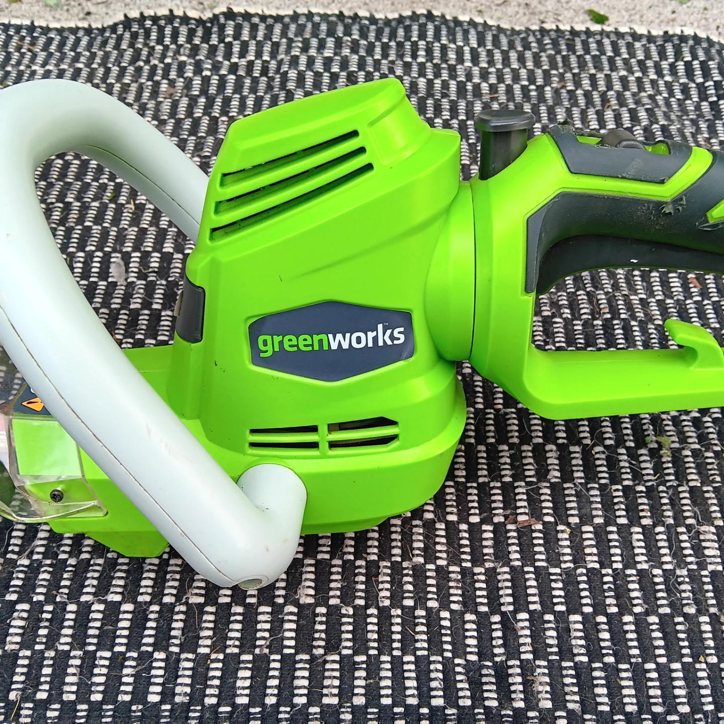 Greenworks Hedge Trimmer🏈