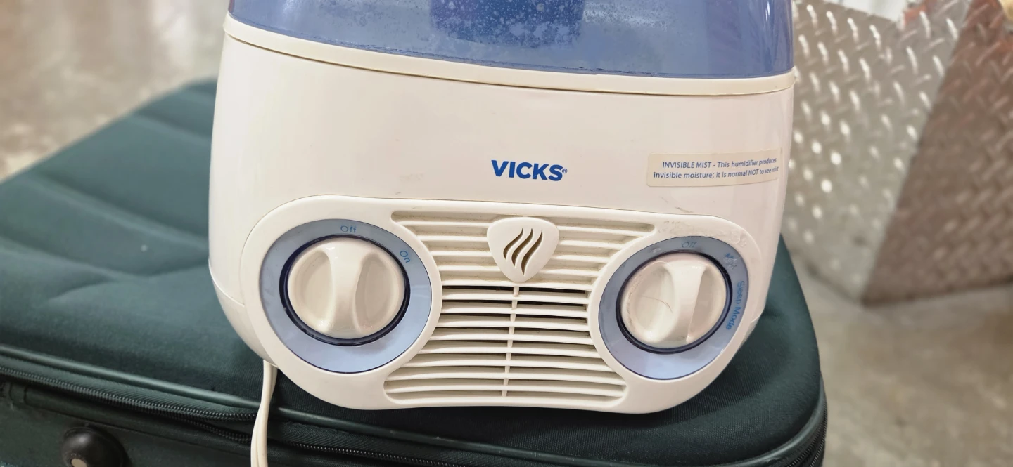 Vicks Invisible Mist Humidifier