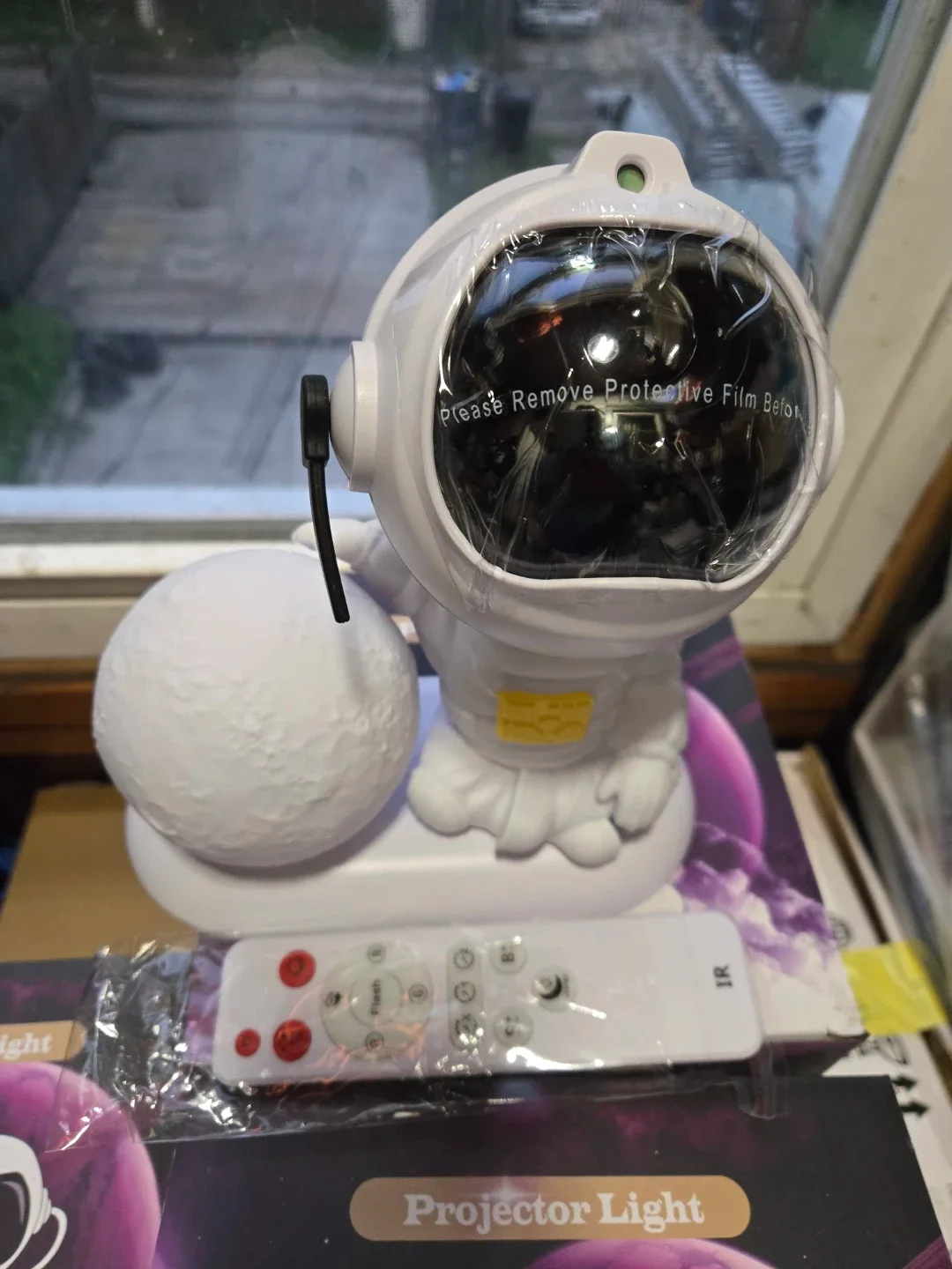 Astronaut Star Projector Light - photo 3