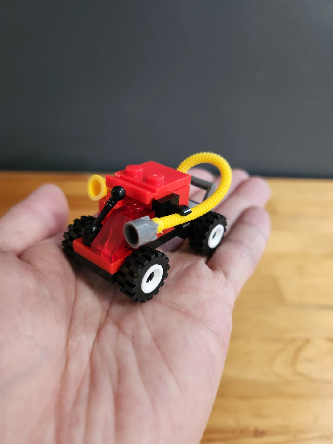 Jie Star Mini Fire Truck and Police Helicopter Mini Brick Set - photo 3