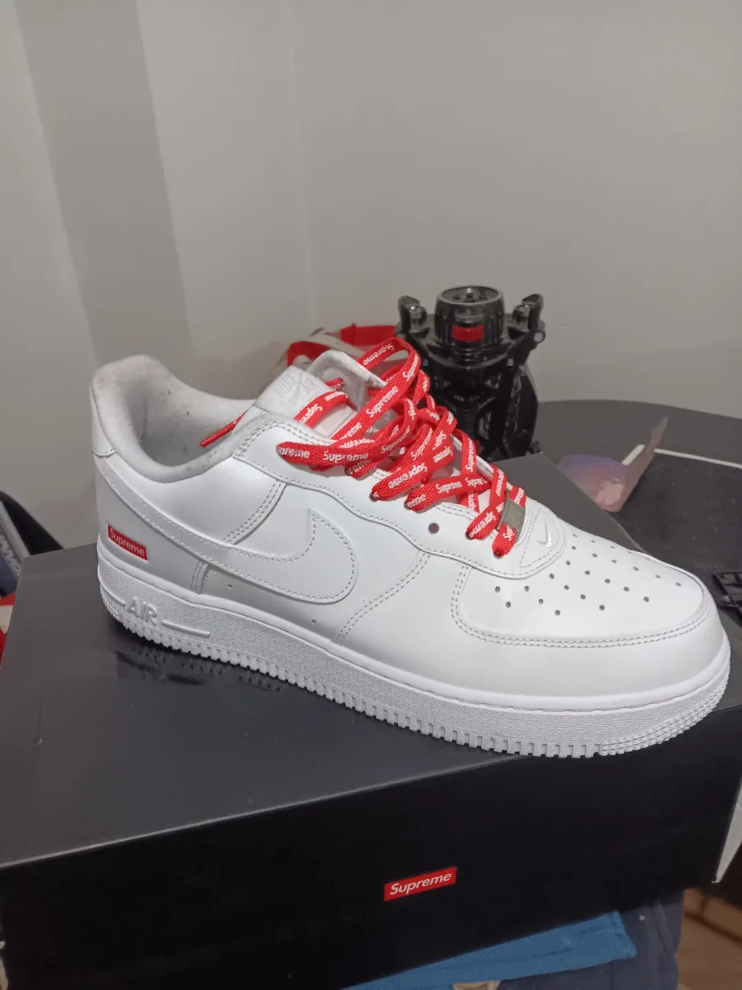 Nike x Supreme Air Force 1 Low