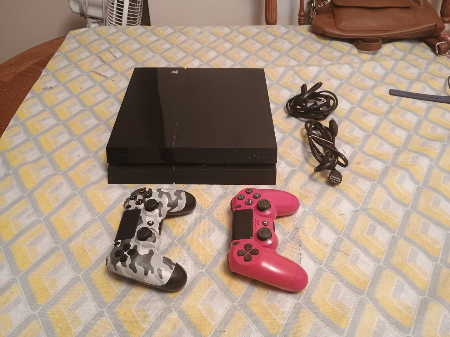 Sony PlayStation 4 Console with 2 Controllers - photo 3