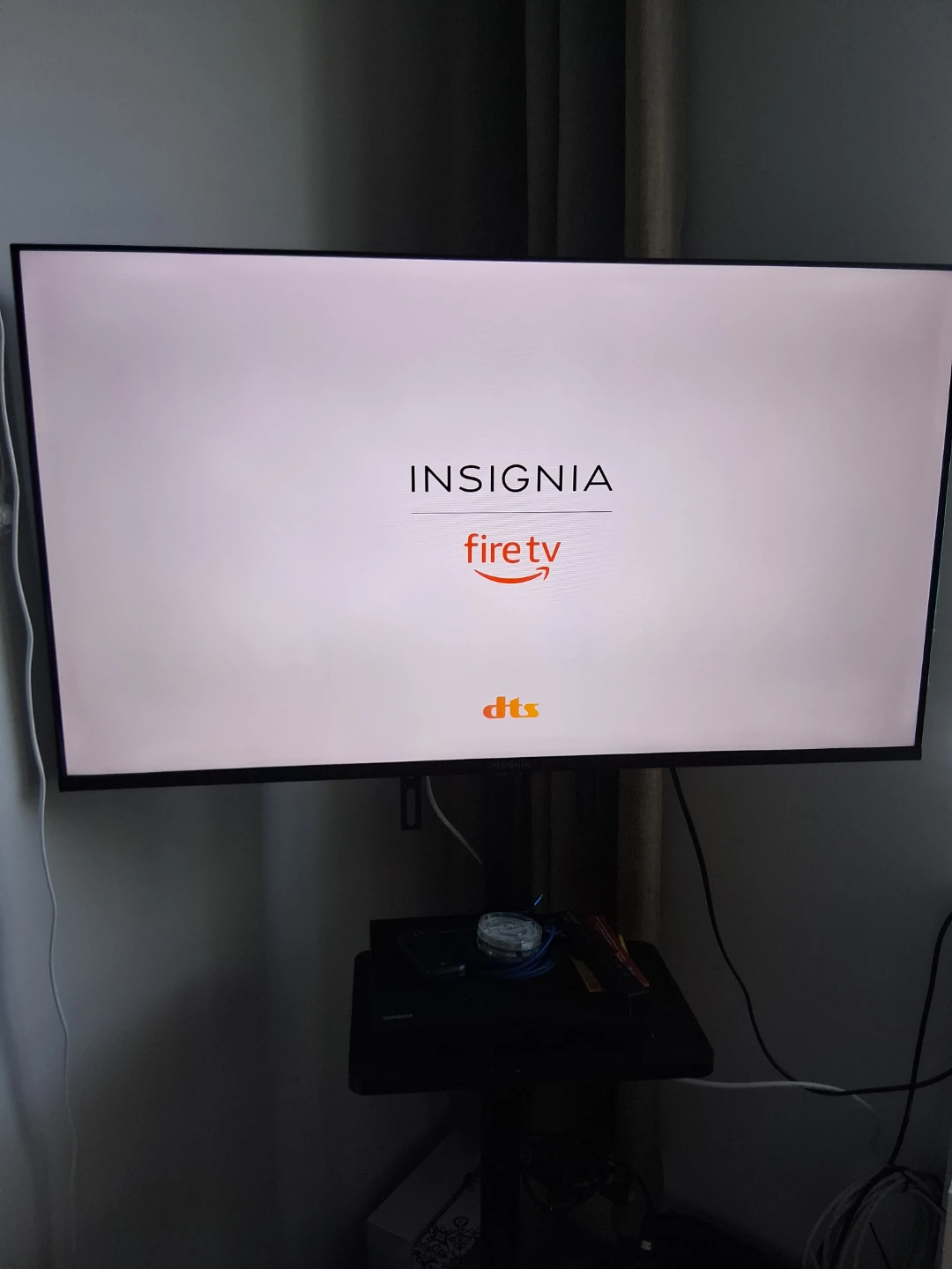 Insignia 4K UHD Smart Fire TV - photo 2