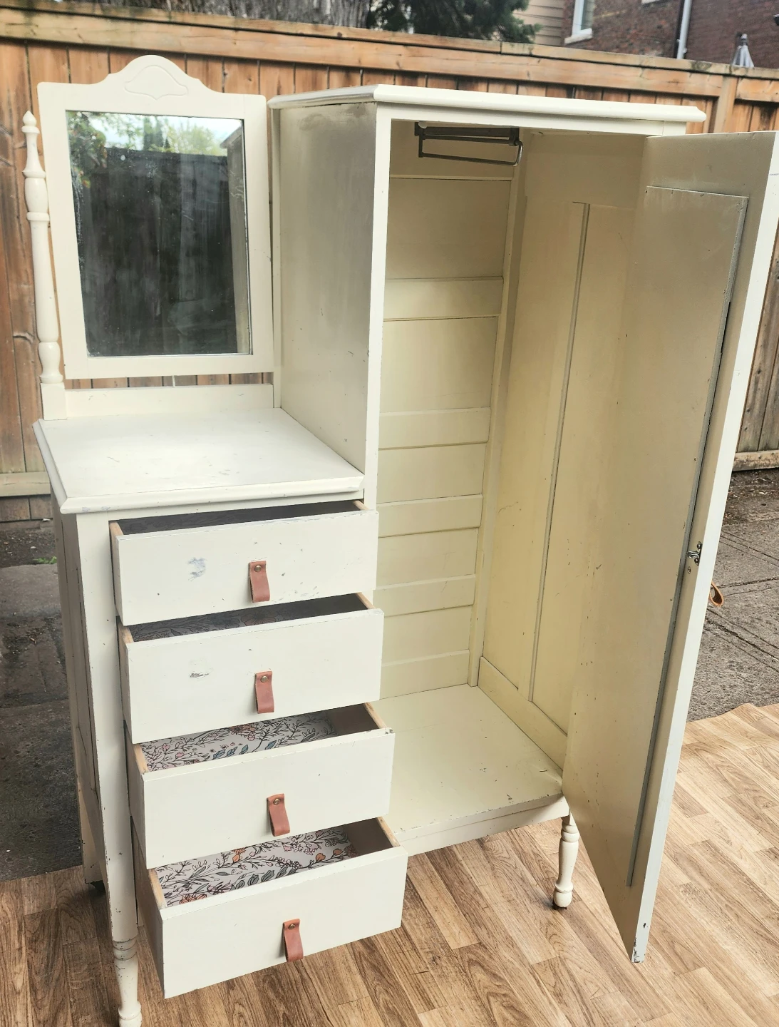Vintage Cream Wardrobe with Mirror and Drawers - photo 2