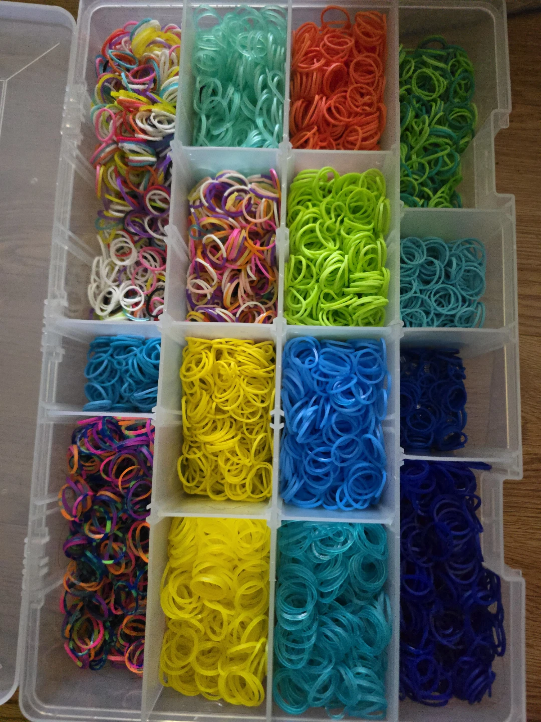 Rainbow Loom Rubber Band Crafting Kit - photo 2