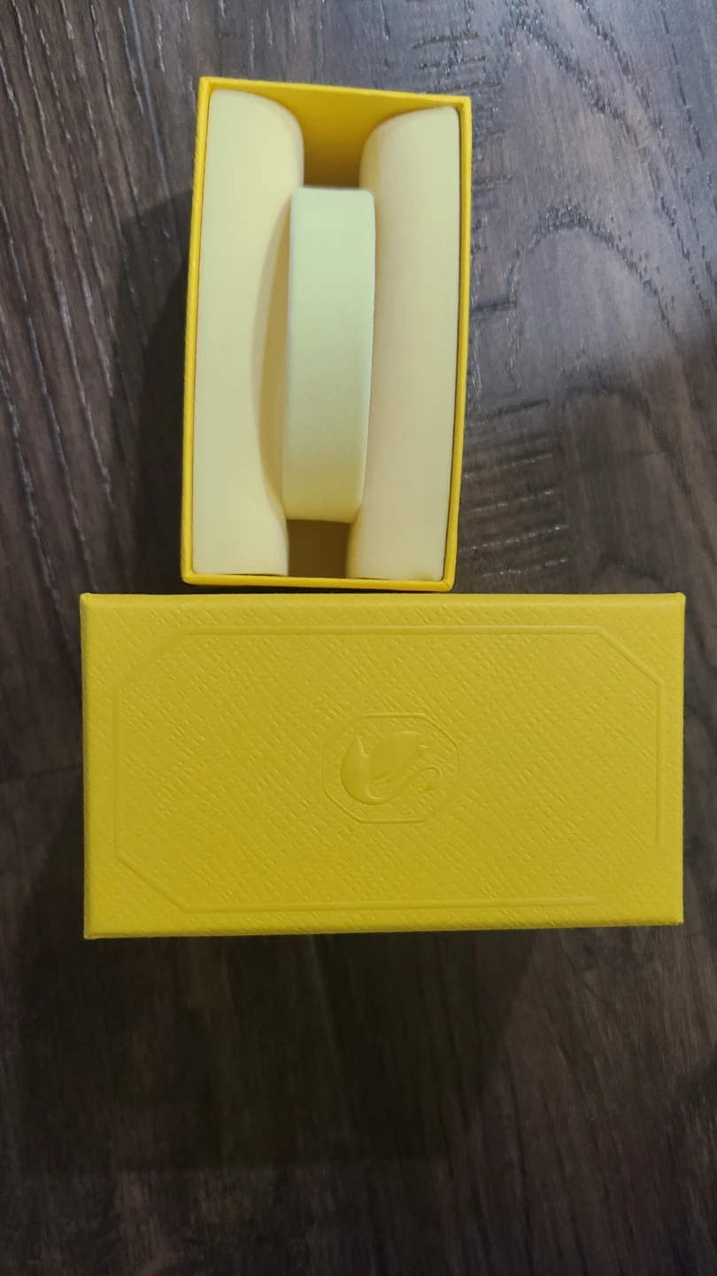 Bracelet in Yellow Box