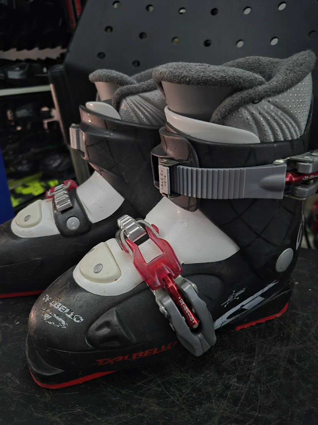 Dalbello Ski Boots. Kids 190mm