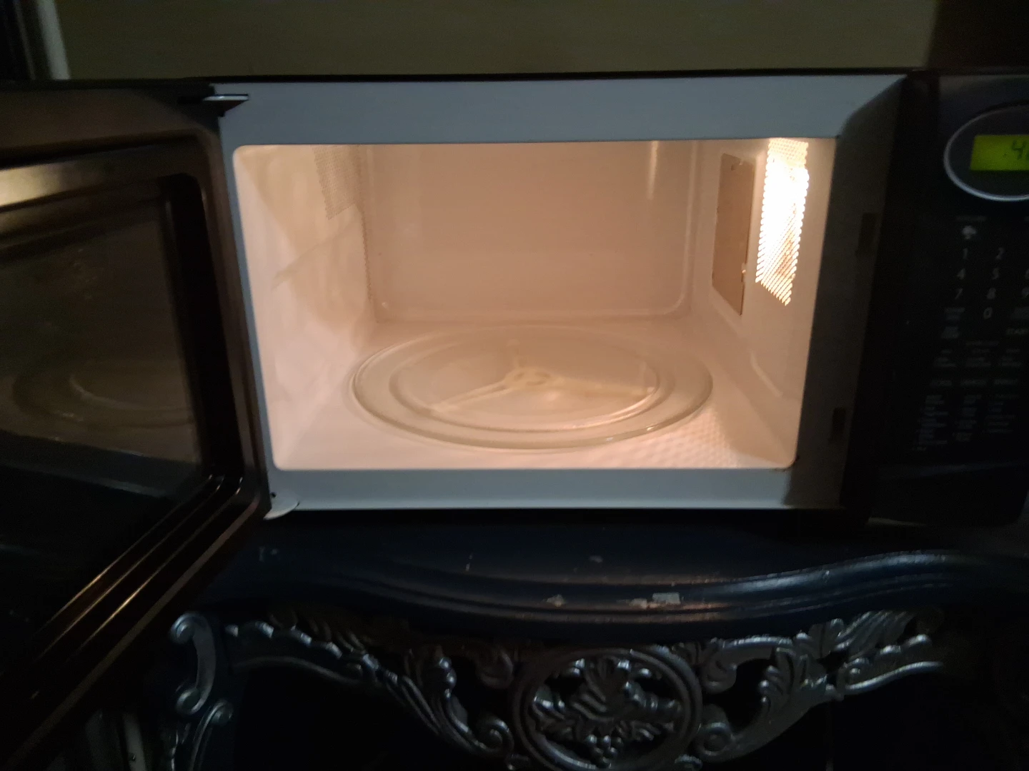 SHARP Carousel Microwave Oven Black - photo 2