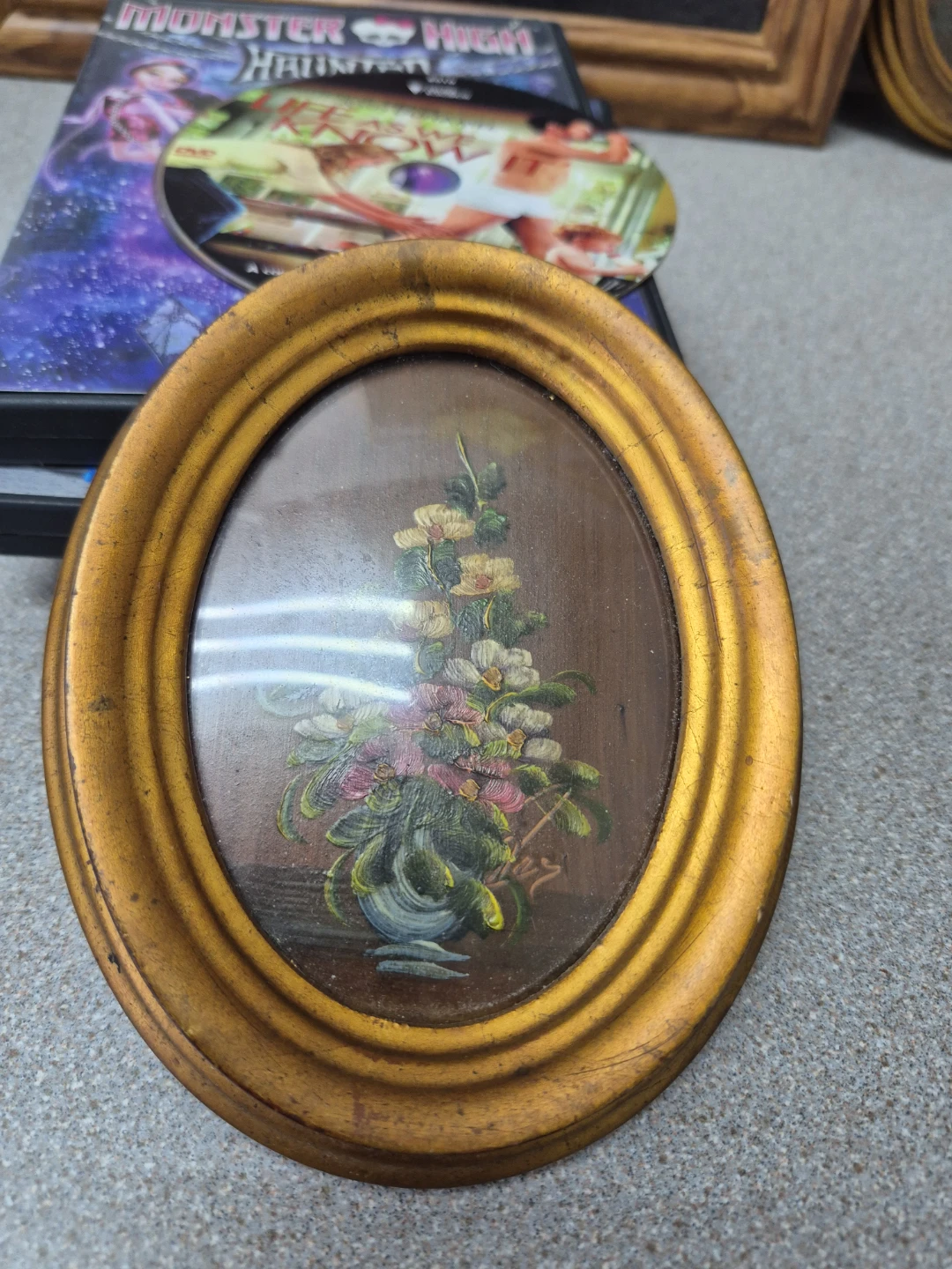 Vintage A Cameo Creation Oval Wall Art - photo 2