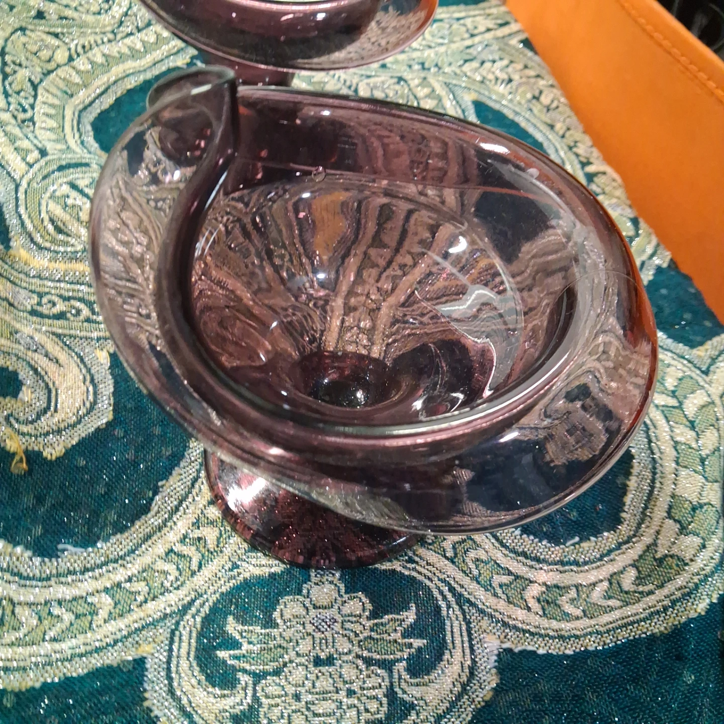 Set of Two Purple Glass Pedestal Bowls vintage - photo 2