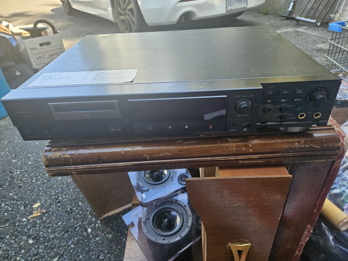 Sony MiniDisc Player - photo 2