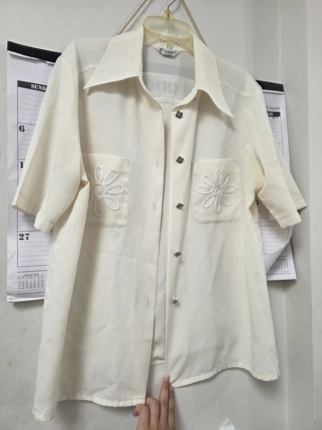 Cream Short Sleeve Button-Up Shirt with Flower Embroidery