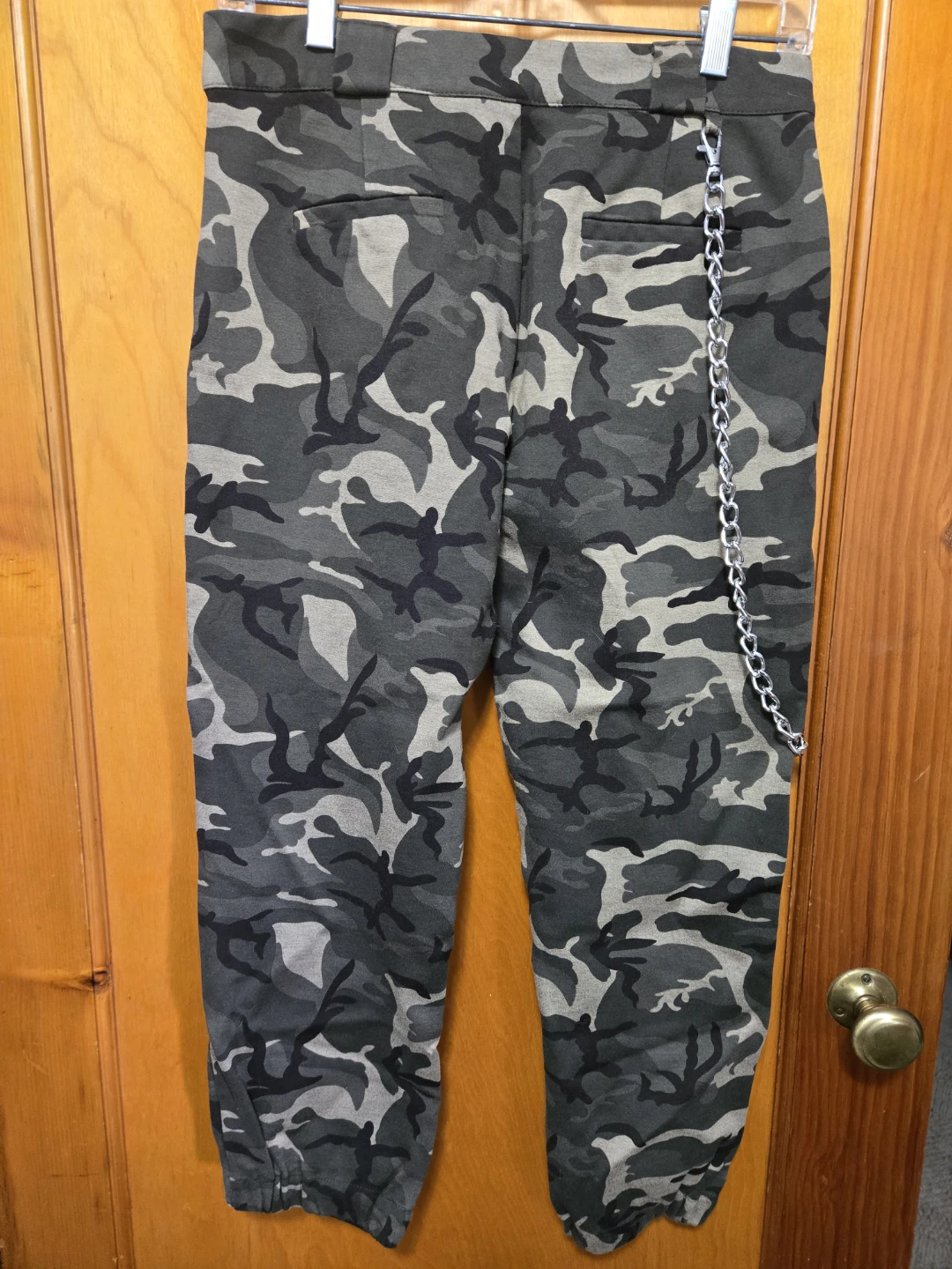Shinestar Camo Pants with Chain - Size M - photo 2